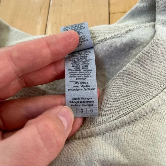 Morgan Wallen Crew Neck Sweatshirt sz Large Cassette Tapes Wasted On You Beige - Picture 4 of 9